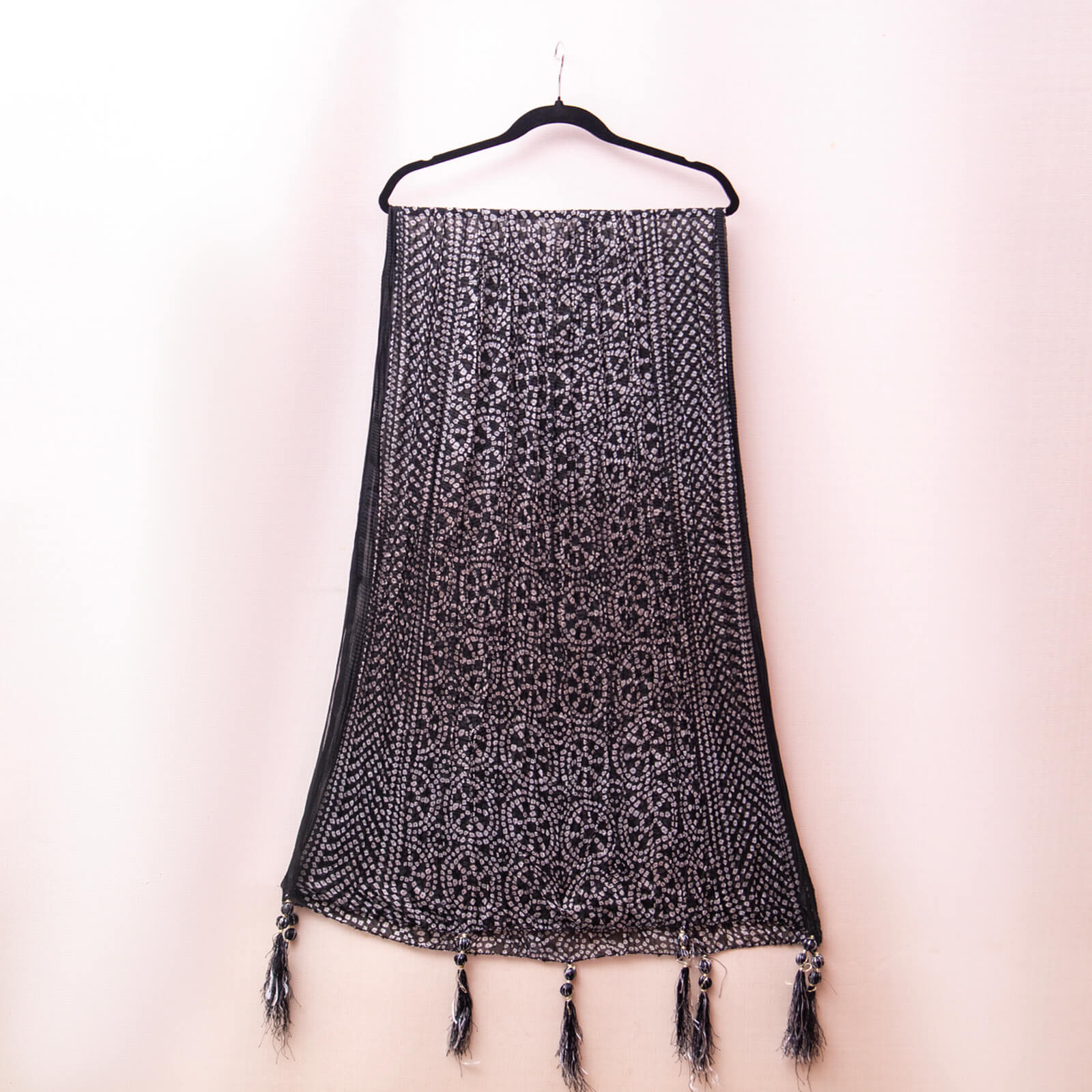 Chiffon Black Chunri With Tussle Dupatta