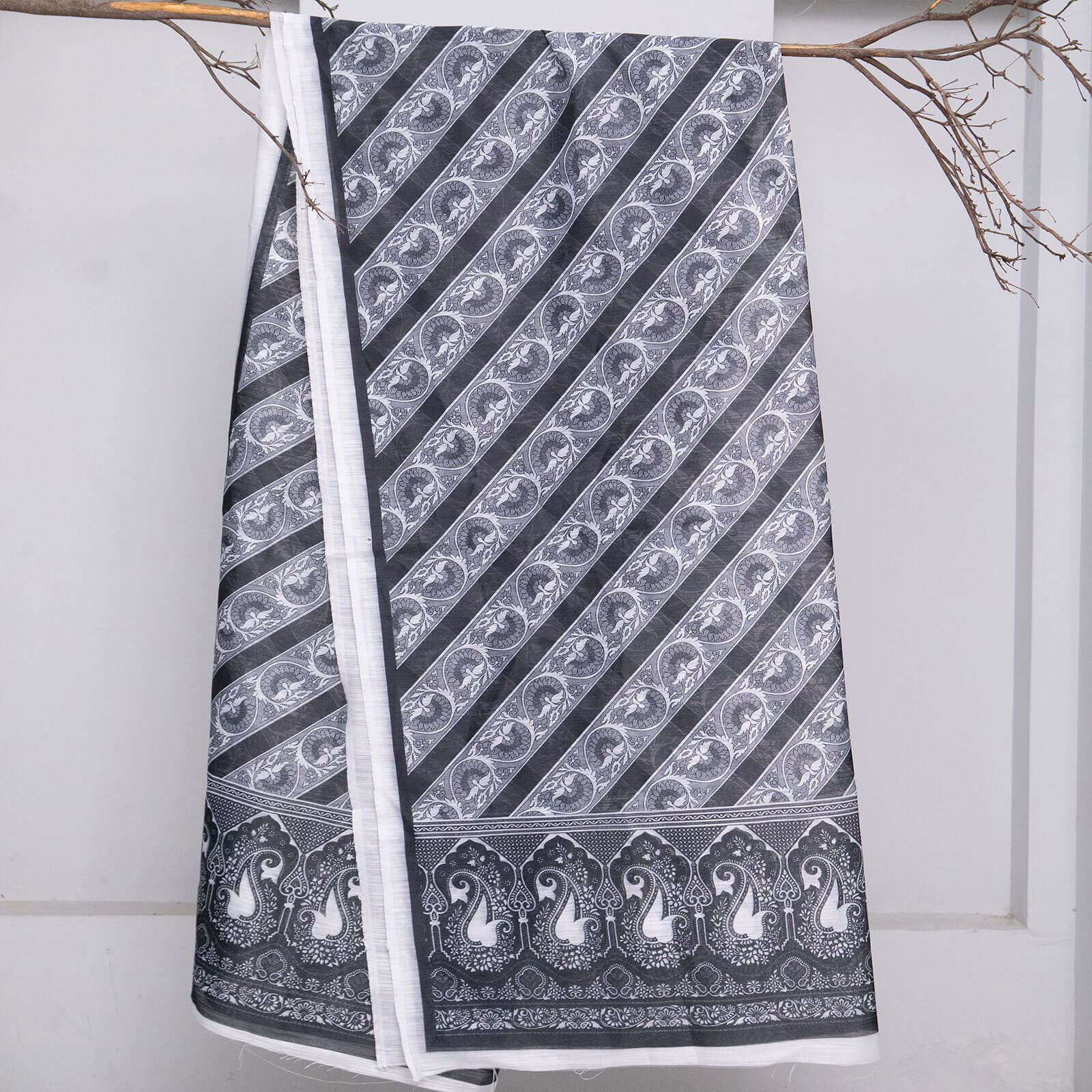 Monark Black and White Pasley Printed Dupatta