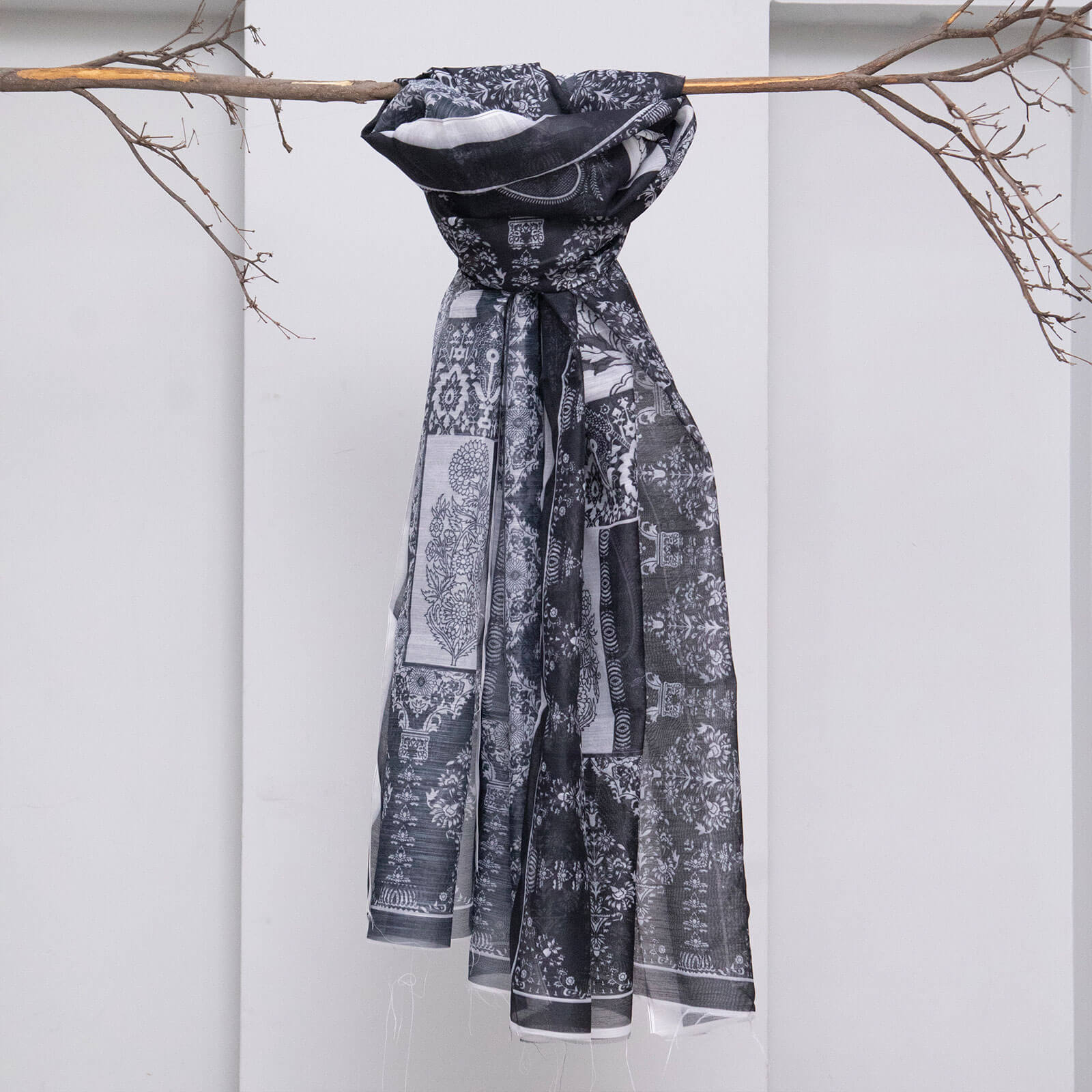Monark Black and White Oriental Floral Printed Dupatta