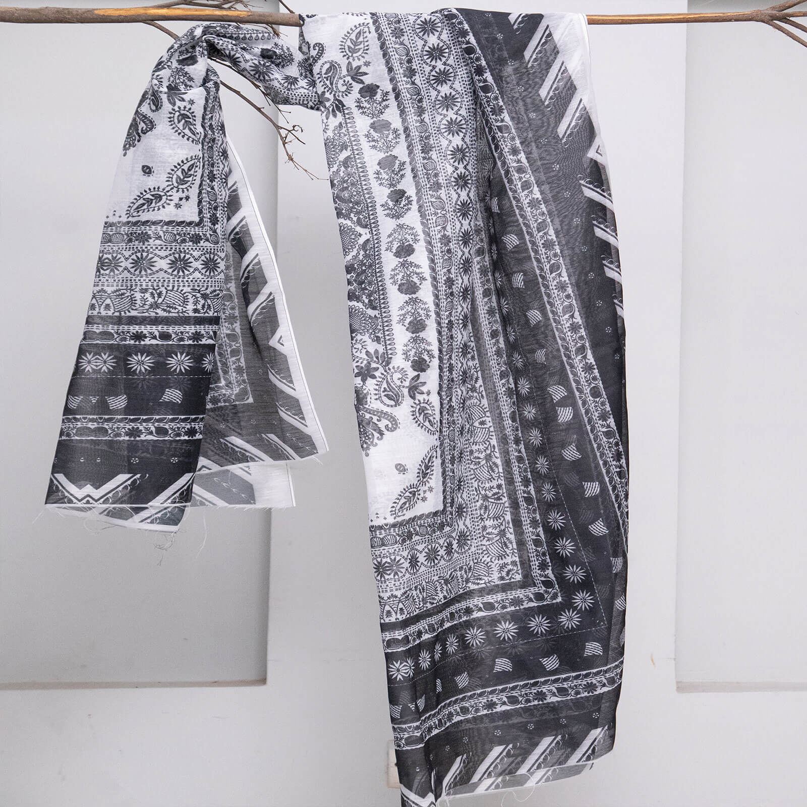 Monark Black and White Botanical Printed Dupatta