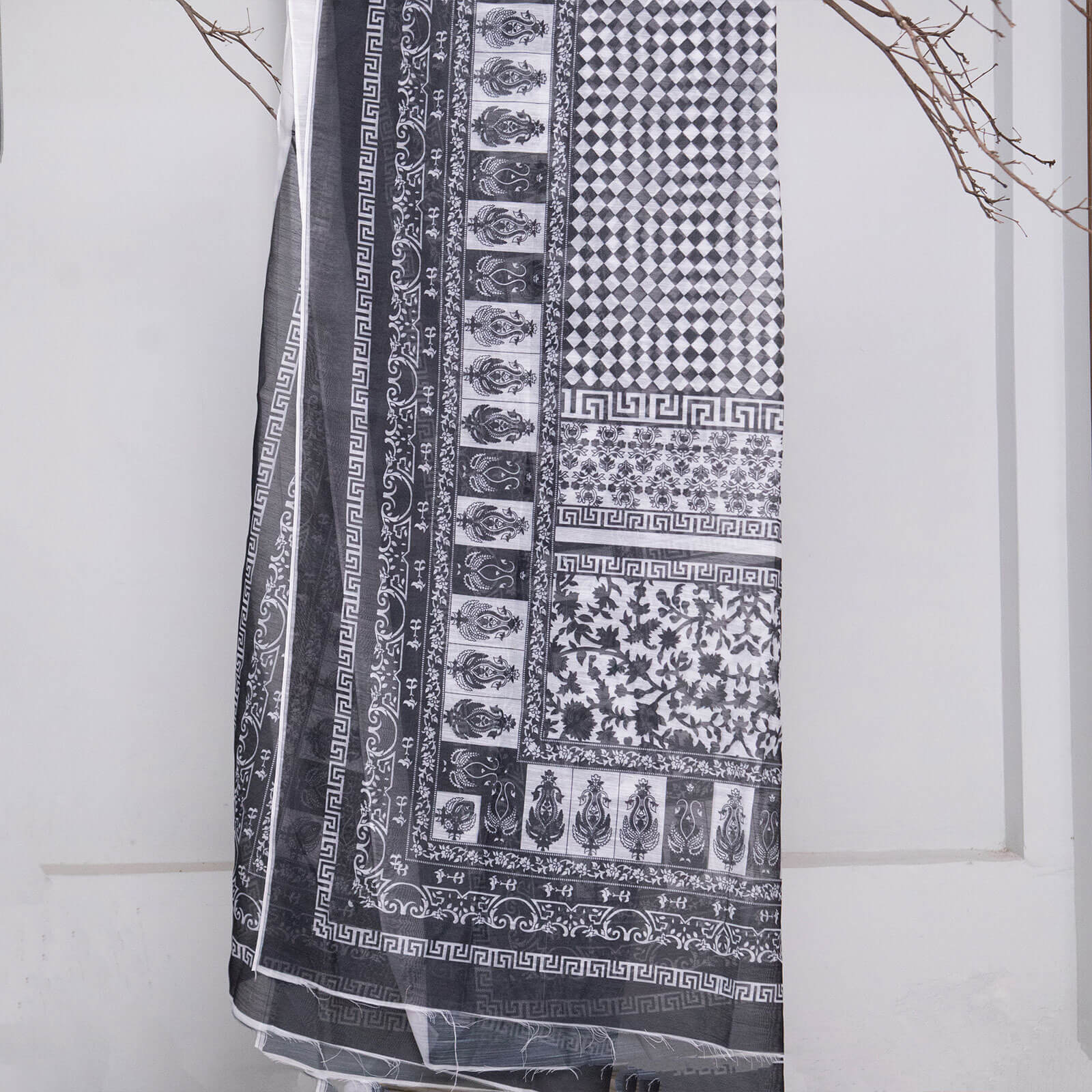 Monark Black and White Vintage Chess Damask Printed Dupatta