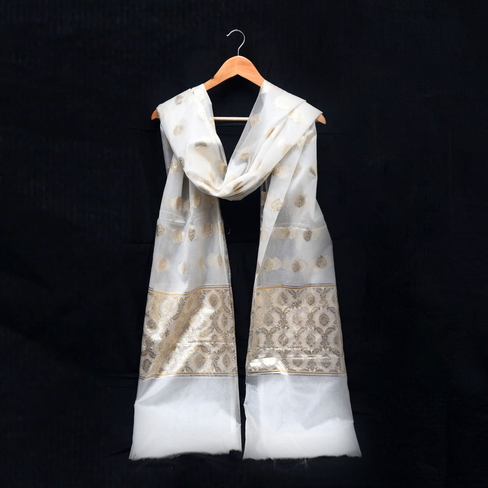 Banarsi All Over Lorex with Two Sided Border Nylon Organza Dupatta