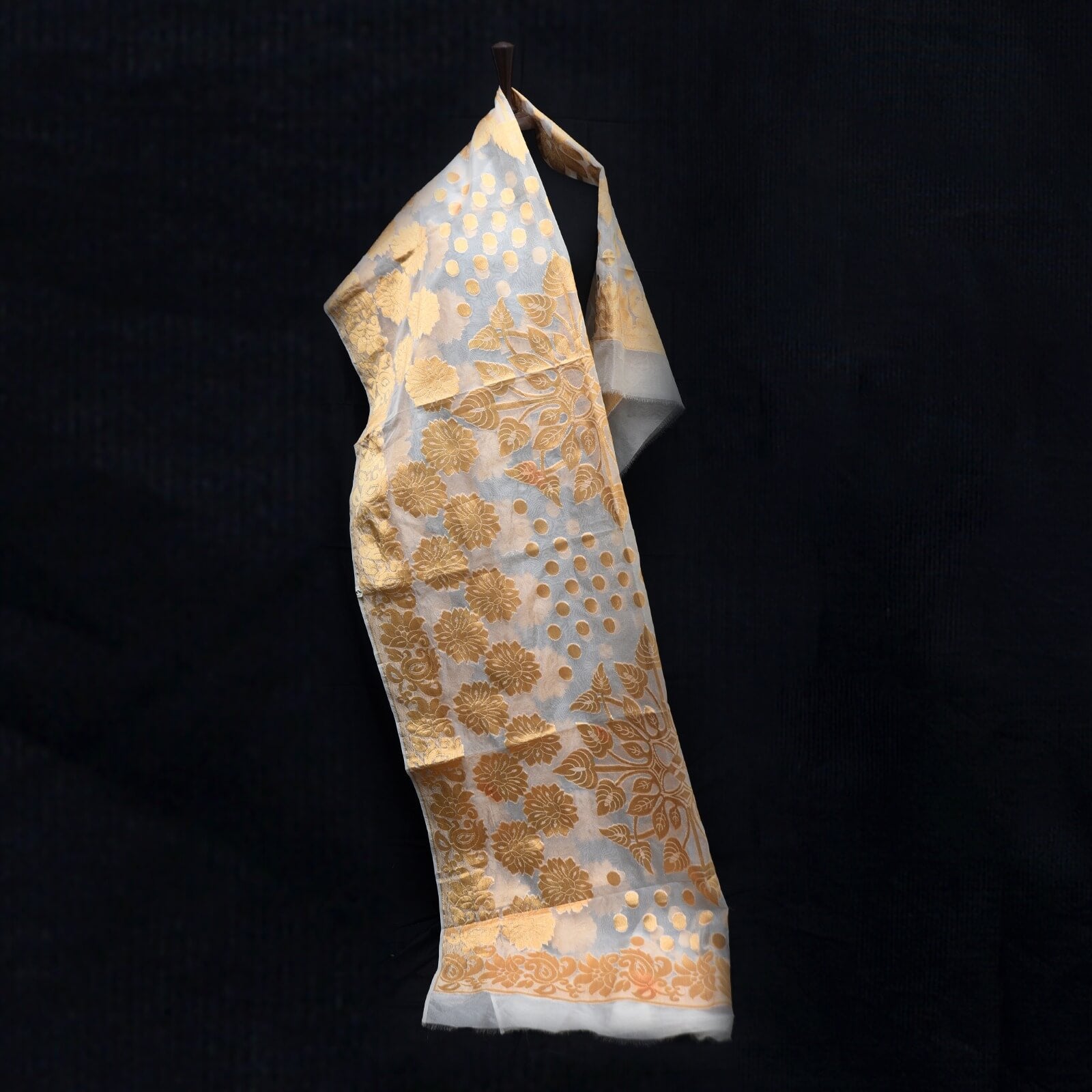 Banarsi Floral Lorex Nylon Dyeable Organza Dupatta