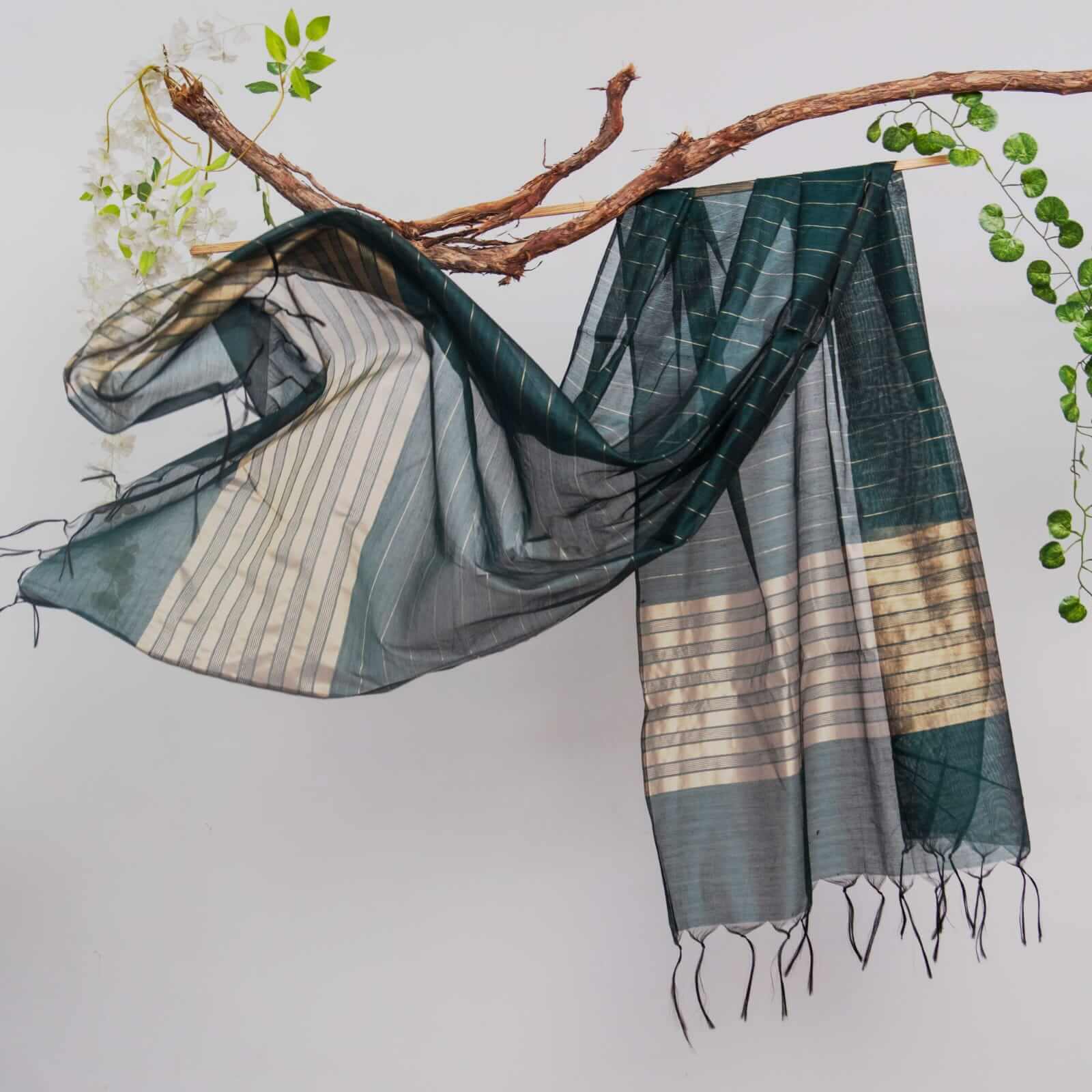 Khaddi Woven Dark Green Two Sided Border Dupatta