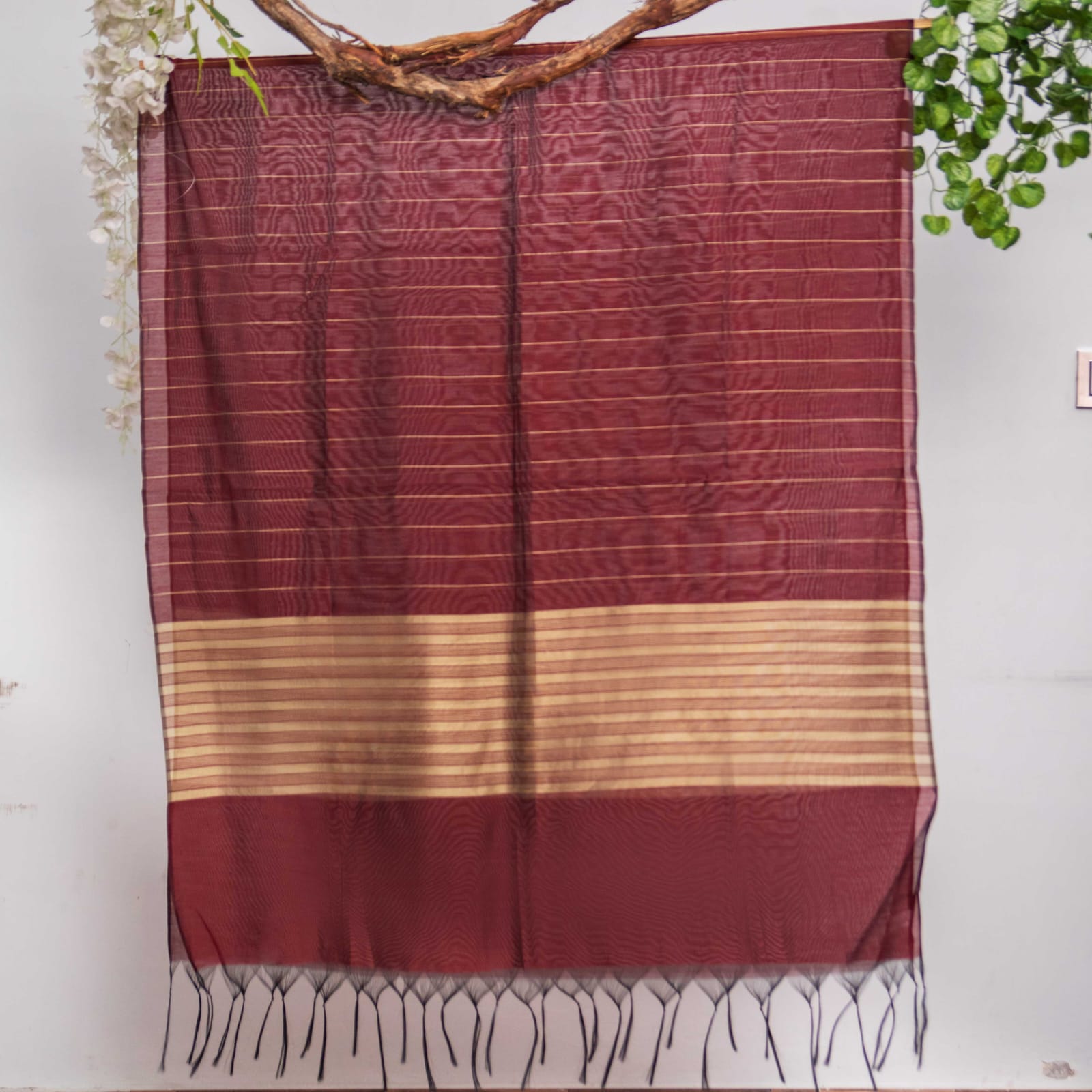 Khaddi Woven Maroon Two Sided Border Dupatta