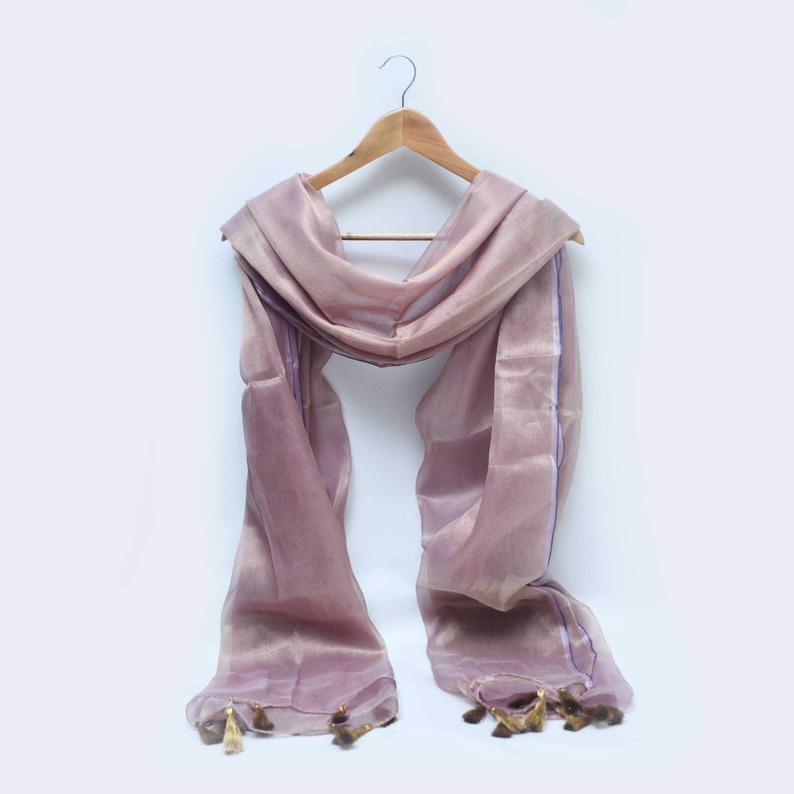 Mesuri Magenta Dupatta