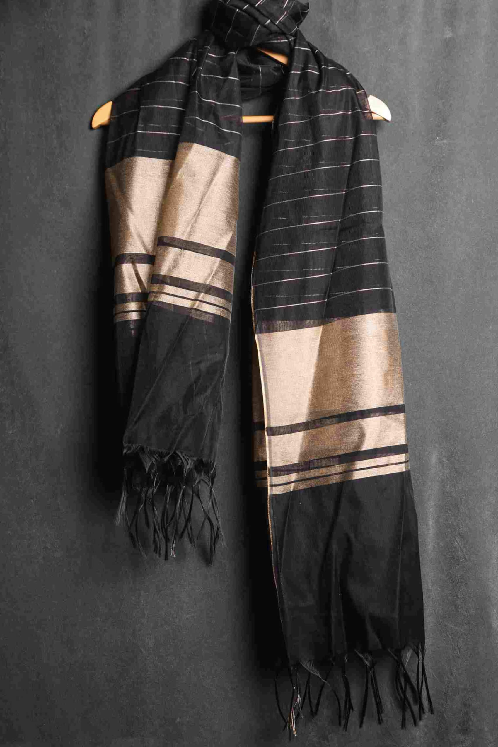 Khaddi Woven Carbon Black Two Sided Border Dupatta